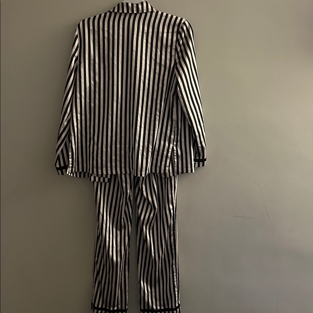 Victoria's Secret Black and White Striped pajama set - Picture 3 of 3